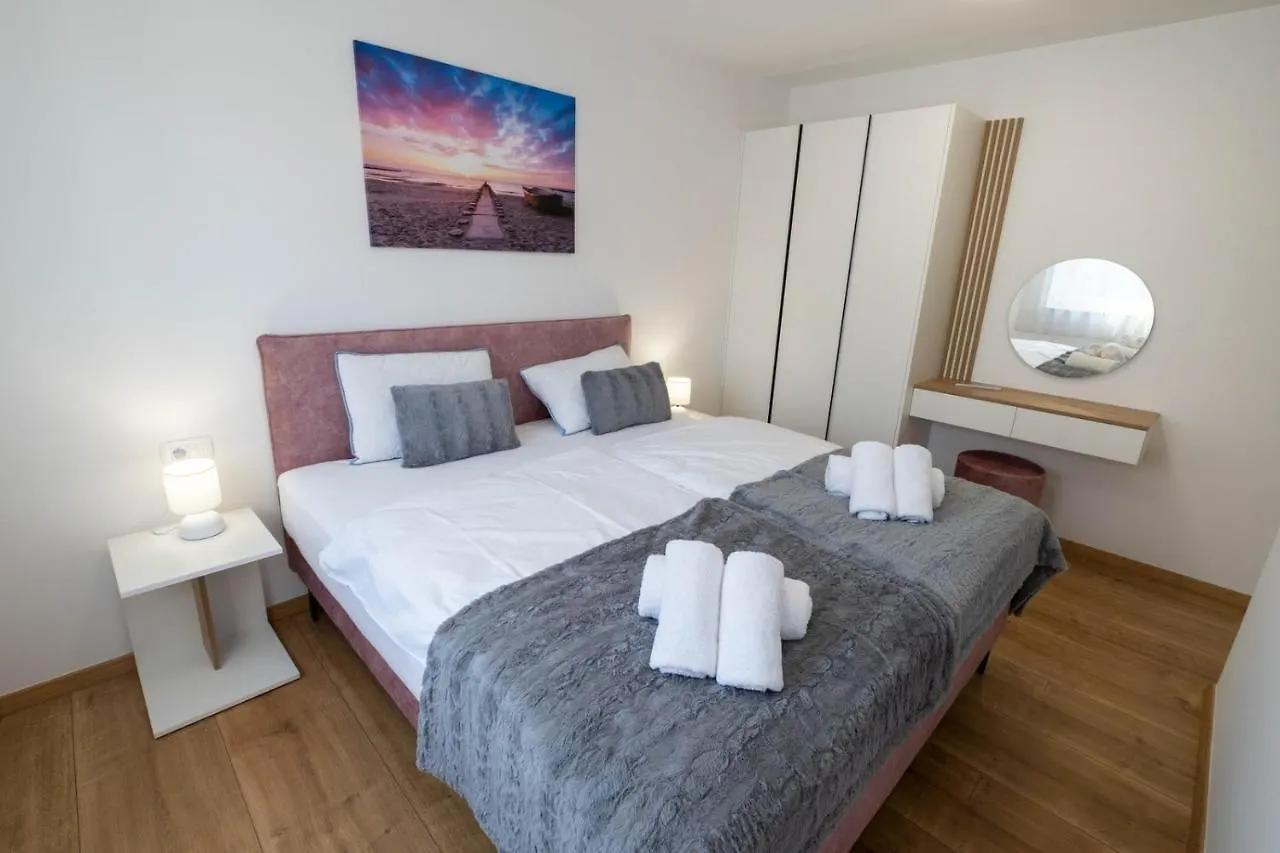 Premium Apartment Luka - Malinska - With Heated Pool