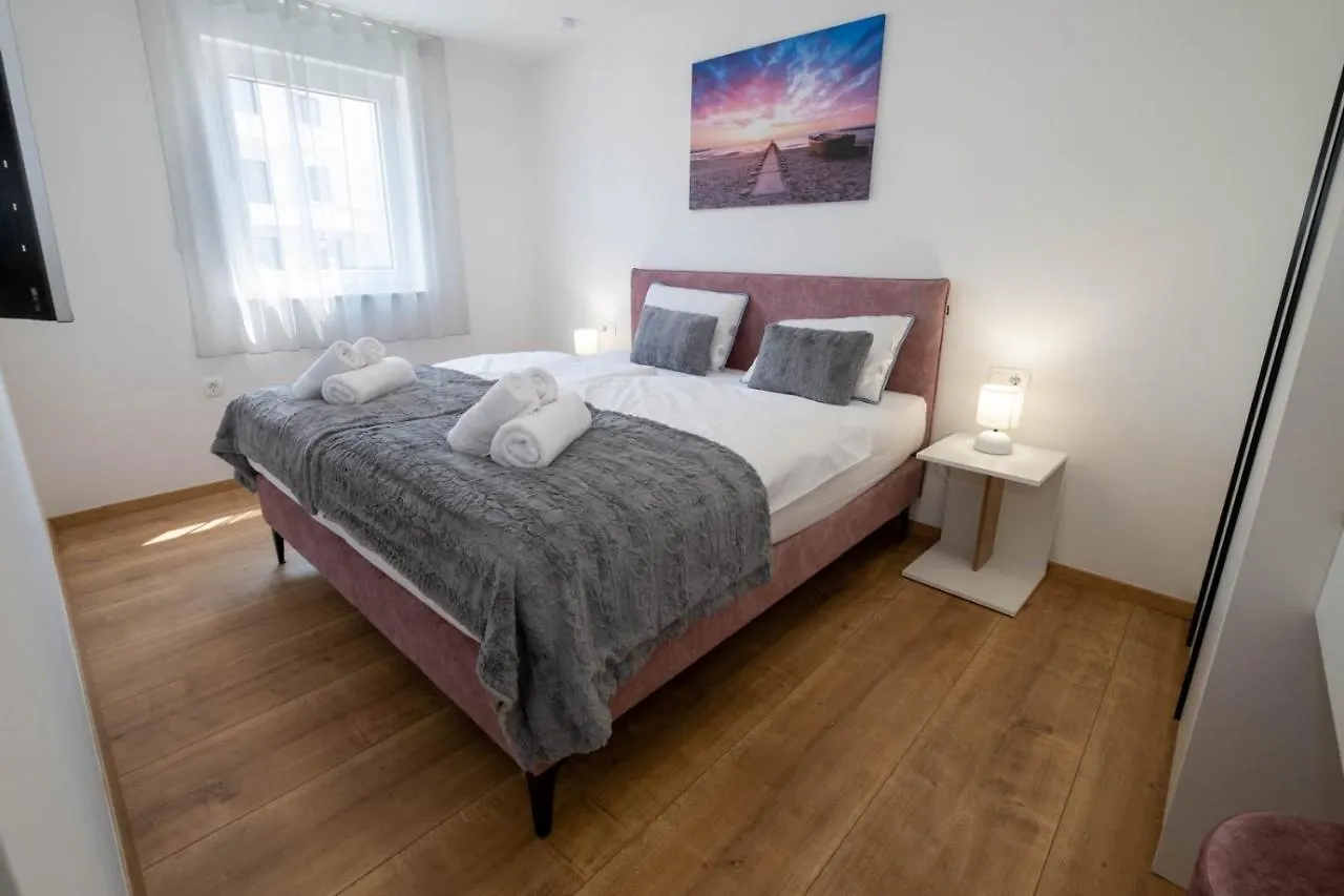 Premium Apartment Luka - Malinska - With Heated Pool