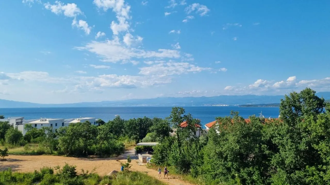 Premium Apartment Luka - Malinska - With Heated Pool