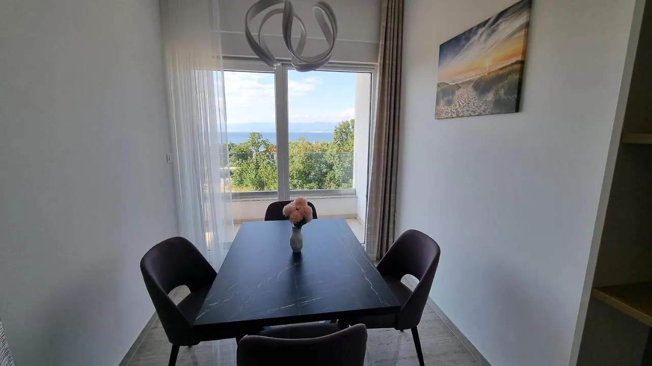 Premium Apartment Luka - Malinska - With Heated Pool 0*,