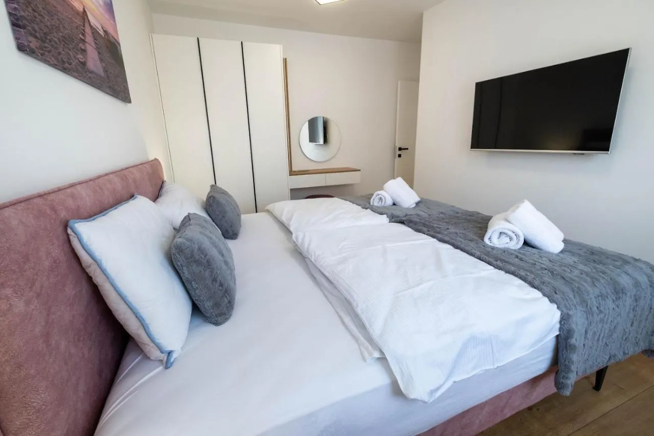 Premium Apartment Luka - Malinska - With Heated Pool Croatia
