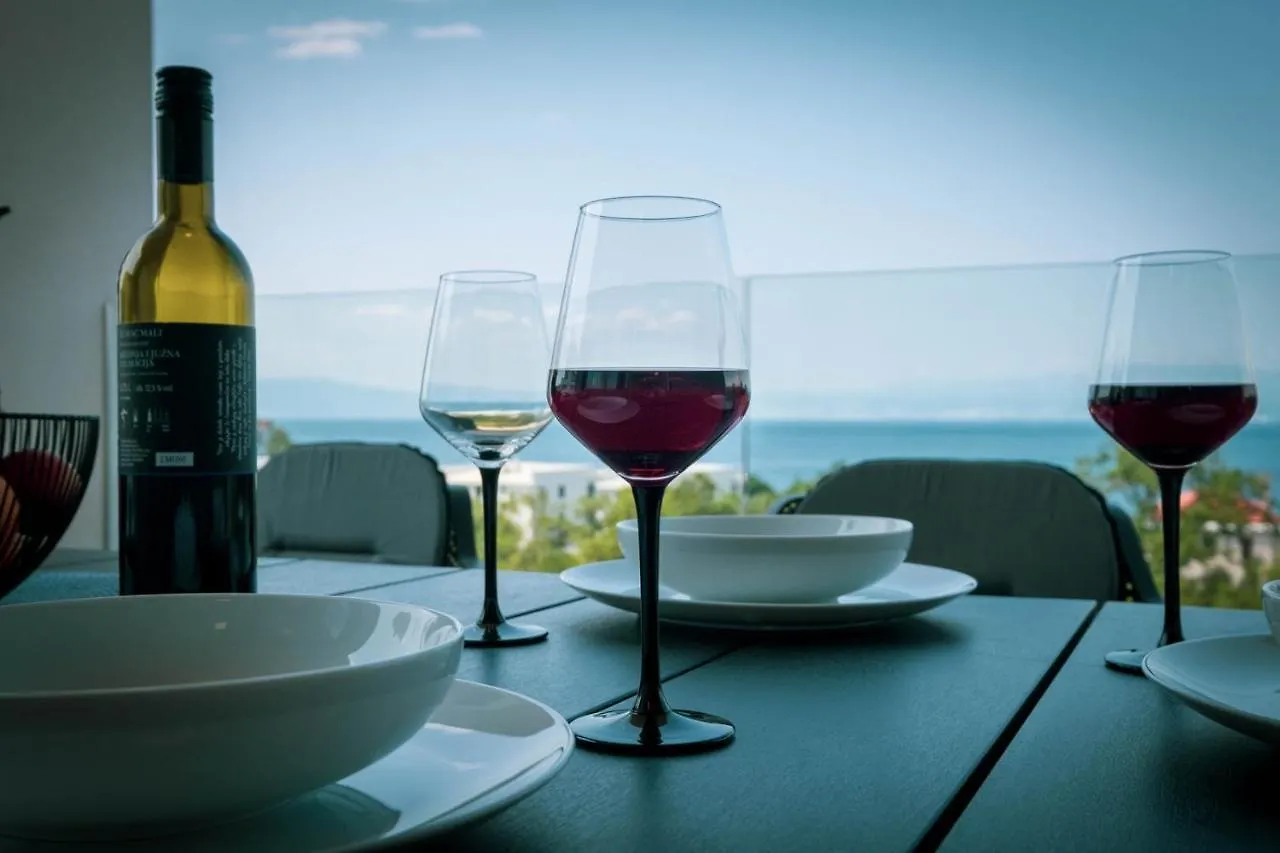 Premium Apartment Luka - Malinska - With Heated Pool