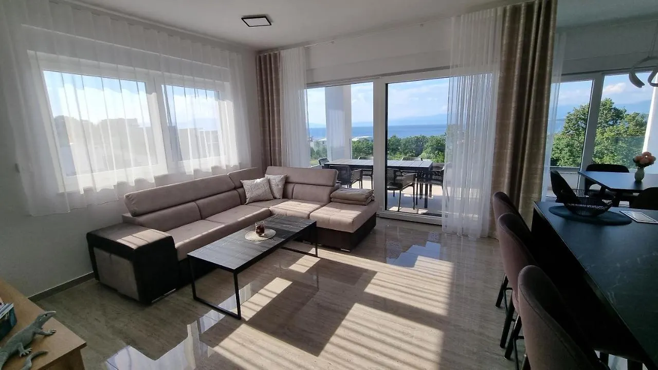Premium Apartment Luka - Malinska - With Heated Pool